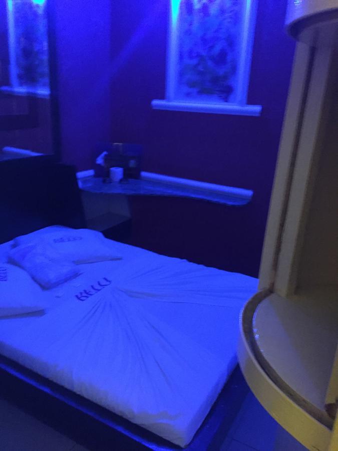 Belo Motel (Adults Only) 贝洛哈里桑塔 外观 照片